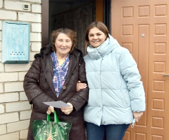 Ветеран газеты Вера Николаевна Сиянова с главным редактором районки