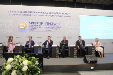 Глеб Никитин на Петербургском международном экономическом форуме