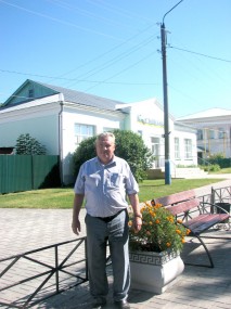 Глава района Н.А. Беляков в обновлённом Кооперативном переулке