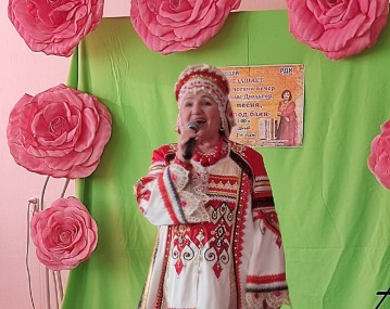 Людмила Дюльгер — певица, мастерица, цветовод и просто прекрасная женщина