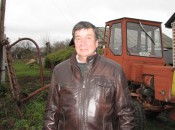Владимир Николаевич Степнов из Шахманова уже много лет умело ведёт своё личное подсобное хозяйство. Для животных, что у него содержатся, корма фермер заготавливает со своих сельхозугодий. Владимир Николаевич Степнов из Шахманова уже много лет умело ведёт своё личное подсобное хозяйство. Для животных, что у него содержатся, корма фермер заготавливает со своих сельхозугодий.