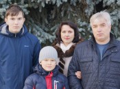 Андрей Тезенин с женой и сыновьями
