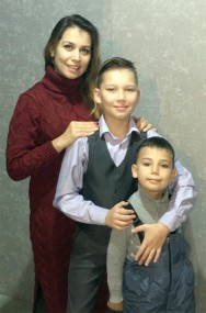 Мама Наргис Филиппова и ее счастье — Миша и Дима