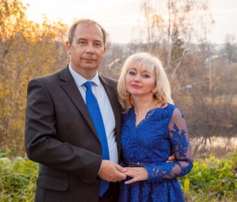 Рука об руку идут по жизни Вадим и Светлана уже 25 лет