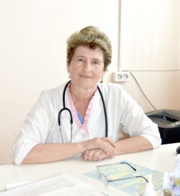 Вот уже более 30 лет трудится в Большемурашкинской ЦРБ врач-терапевт Любовь Михайловна Куликова, успешно совмещая работу с должностью заместителя главного врача, и за все это время она ни разу не усомнилась в своем выборе профессии