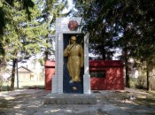 Памятник в селе Ивановское