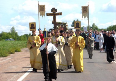 Крестный ход на родину Аввакума в село Григорово в этом году собрал около 400 человек