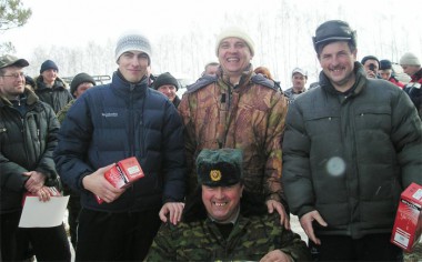 Отличное настроение у охотников-биатлонистов команды «Динамо-Засундовик» было в 2010 году,  а в этом не очень... К сожалению, закрытие зимнего сезона — соревнование охотников — не состоялось
