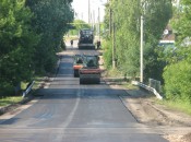 В конце июня дорожные строители закатали в асфальт около 350 метров дороги на въезде в Большое Мурашкино, в начале улицы Свободы