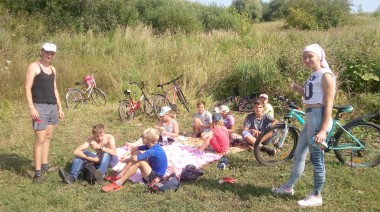 Во время экологического велопохода дети насладились общением с природой и друг с другом
