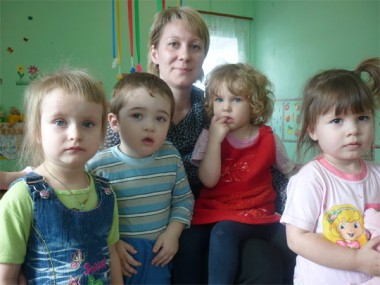 Воспитатель года 2012 — Наталья Владимировна Скворцова со своими малышами
