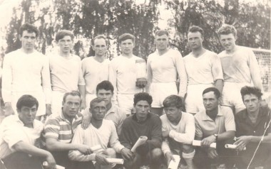 Коллектив футбольной команды  ДСО Урожай, 1966-67 гг.
