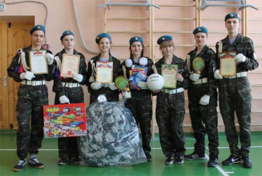 Победители в старшей возрастной группе – команда Большемурашкинской средней школы