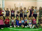 Самые спортивные, активные и позитивные девчонки занимаются в волейбольной секции!