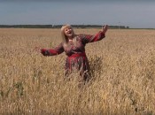 Ирина Бармина исполнила душевную песню о родном крае