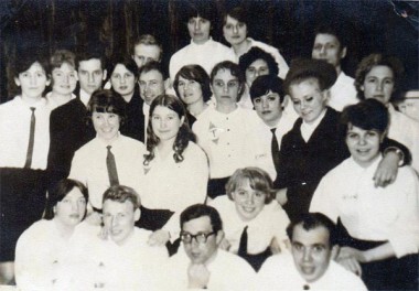 КаВэНэщики редакции  и швейной фабрики — участники полуфинала 1969 года.  Справа внизу – Г. Титов.