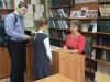 Л.Н. Сарбаева без труда подберет нужную литературу для посетителей школьной библиотеки