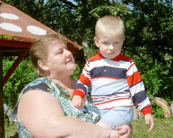 Любящая, заботливая бабушка Ольга Васильевна  с внуком Максимом