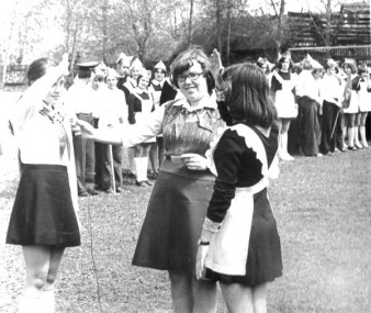 Ольга Михайловна Сарбаева с пионерами. Май 1978 года.