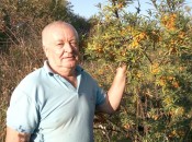Подполковник милиции в отставке Юрий Замятнин на заслуженном отдыхе активно занимается пчеловодством