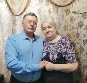 Супруги-юбиляры Михаил и Галина Баженовы