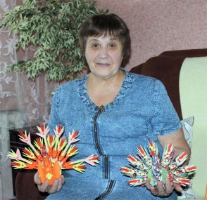 Татьяна Алексеевна Майорова со своими жар-птицами