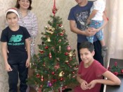 В семье Афариновых елку традиционно наряжают 20 декабря — в день рождения главы семейства Александра