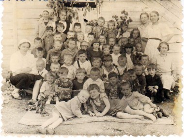 Воспитанники детского сада (сейчас имени Крупской). 1944 год.