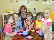 Воспитатель Татьяна Викторовна Махова из детского сада «Светлячок» (Холязино) всегда найдет, чем занять своих малышей, сделав любое занятие интересным и познавательным