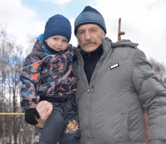 Вячеслав Германович Корзин с любимым внуком Артёмом